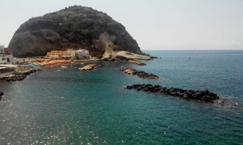  Il Regno di Nettuno e la Regolamentazione dell'Ancoraggio nell'Area Marina Protetta (AMP) 